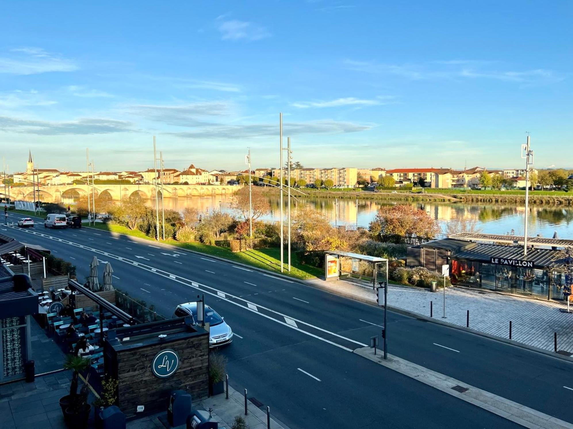 Les Rives De Saone - Balneotherapie Macon Exterior photo